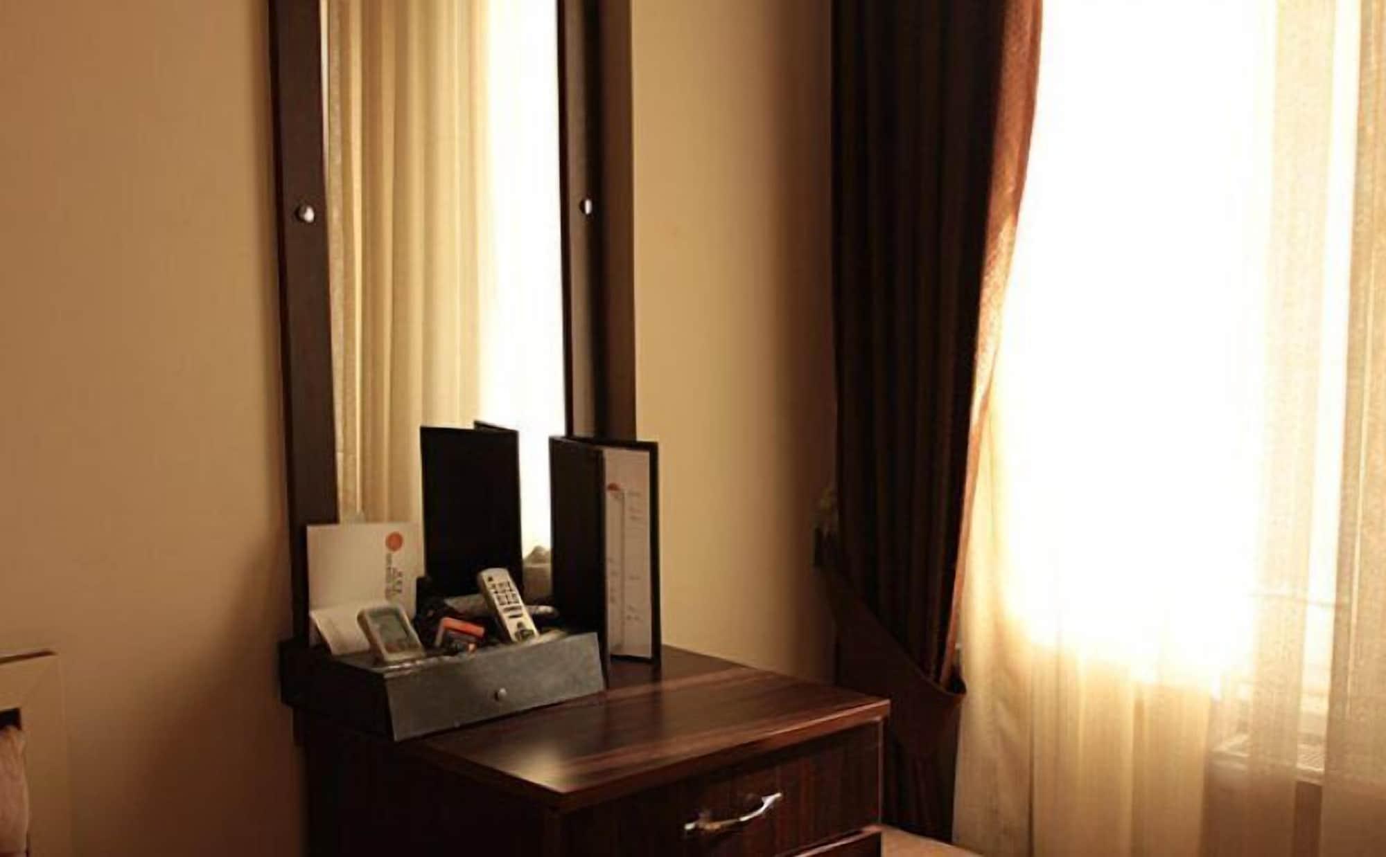 Hotel Grand Mark Istanbul Exterior photo