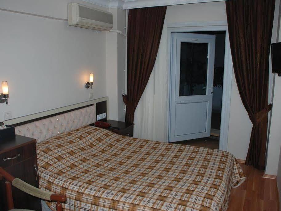 Hotel Grand Mark Istanbul Exterior photo